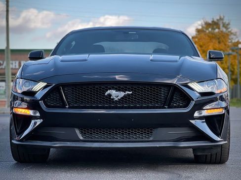 Used 2018 Ford Mustang GT image 12