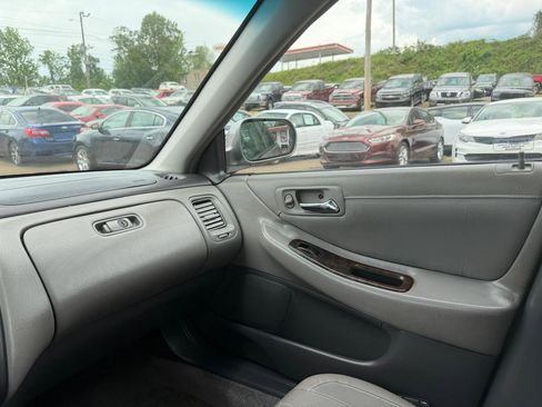 Used 2000 Honda Accord EX image 19