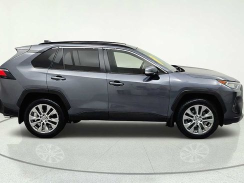 Used 2021 Toyota RAV4 XLE Premium AWD/4WD image 10
