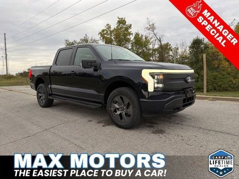 New 2025 Ford F150 Lightning Flash AWD/4WD image 1