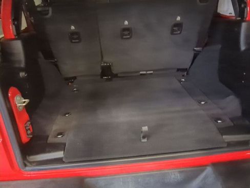 Used 2023 Jeep Wrangler Unlimited Sport AWD/4WD image 17