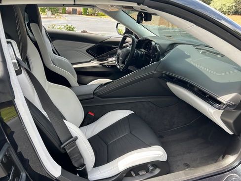 Used 2024 Chevrolet Corvette Z06 w/ Z07 Performance Package RWD image 51