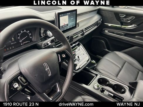 Certified 2022 Lincoln Corsair AWD w/ Equipment Group 101A image 11