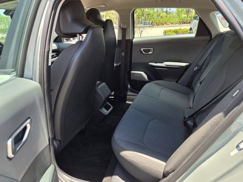 Used 2025 Kia K4 FWD image 11