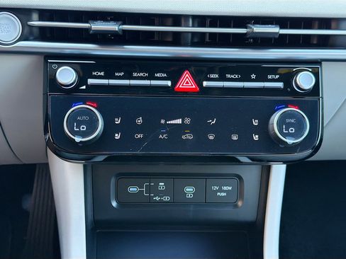 New 2026 Hyundai Tucson Limited image 29