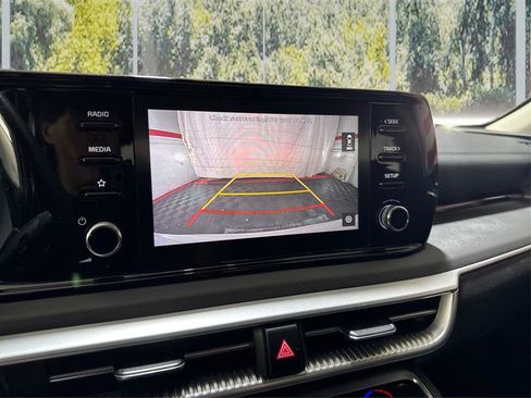 Used 2021 Kia K5 LXS image 25