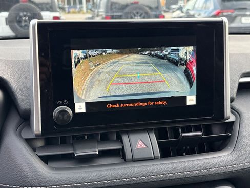 Used 2025 Toyota RAV4 LE image 17