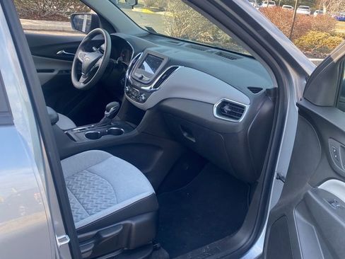 Certified 2024 Chevrolet Equinox LS image 19