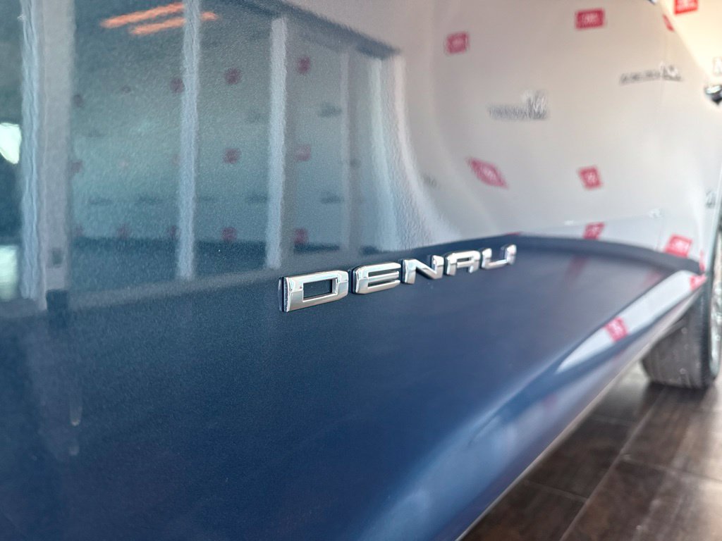 Used 2024 GMC Acadia Denali FWD image 6