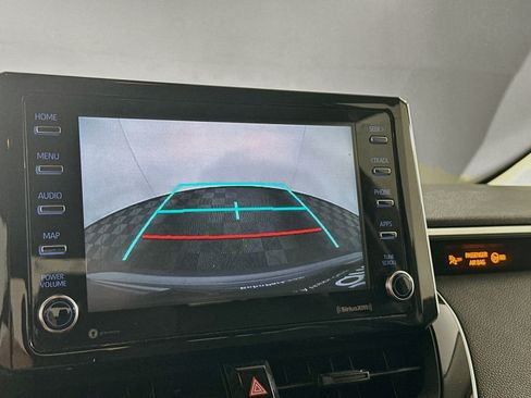 Used 2021 Toyota Corolla LE FWD image 22