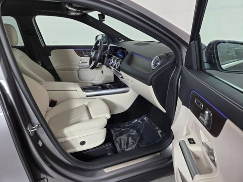 Certified 2025 Mercedes-Benz GLA 250 4MATIC image 31