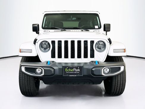 Used 2023 Jeep Wrangler Sahara w/ Cold Weather Group AWD/4WD image 2
