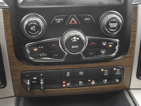 Certified 2017 RAM 1500 Laramie w/ Convenience Group image 42