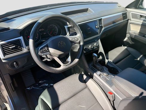 Used 2021 Volkswagen Atlas SE image 26