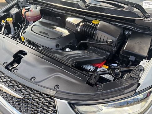 Used 2024 Chrysler Pacifica Limited image 27