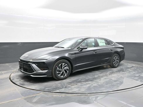 New 2026 Hyundai Sonata Blue image 4