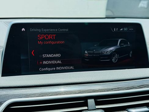 Used 2019 BMW 740i w/ M Sport Package RWD image 30