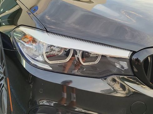 Used 2018 BMW 540i RWD image 8