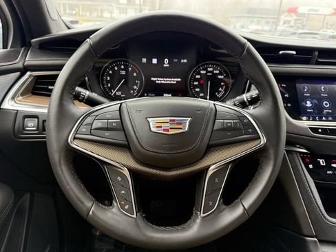 Used 2023 Cadillac XT5 Premium Luxury w/ Platinum Package AWD/4WD image 41