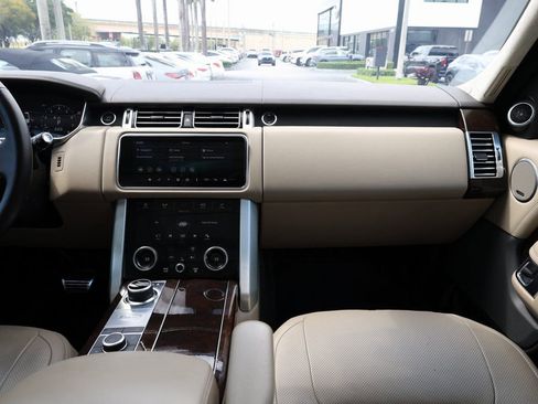 Used 2022 Land Rover Range Rover Westminster Edition image 28
