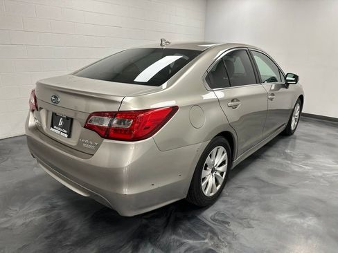 Used 2017 Subaru Legacy 2.5i Premium AWD/4WD image 6