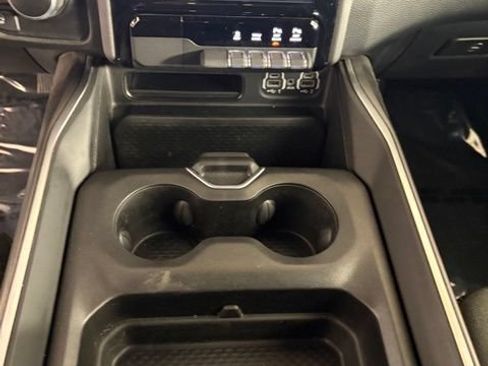 Used 2024 RAM 1500 Big Horn AWD/4WD image 19