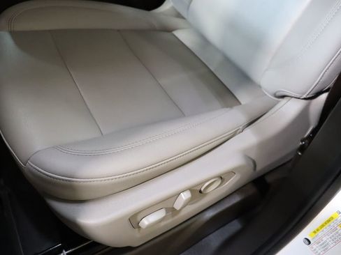 Used 2024 Chevrolet Silverado 1500 LT Trail Boss w/ Convenience Package II image 43