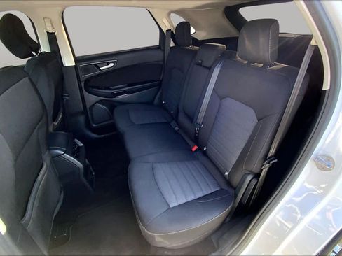 Used 2016 Ford Edge SE FWD image 21