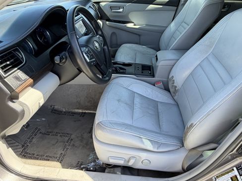 Used 2015 Toyota Camry XLE w/ Convenience Package FWD image 26