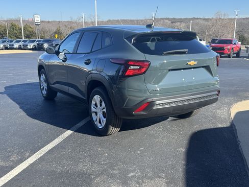 New 2026 Chevrolet Trax LS image 3