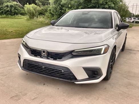 Certified 2023 Honda Civic Sport image 2
