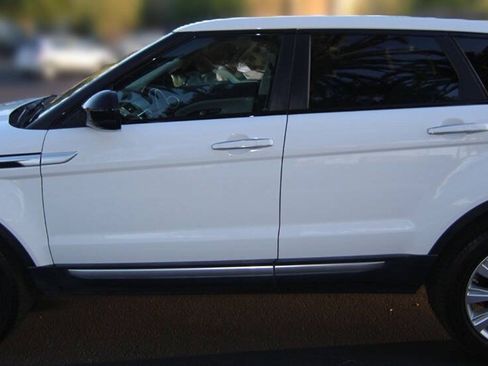 Used 2017 Land Rover Range Rover Evoque HSE AWD/4WD image 3