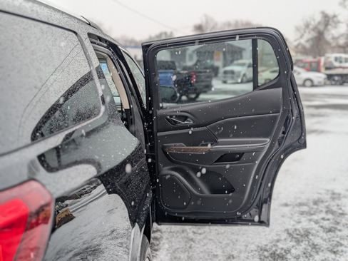 Used 2021 GMC Acadia Denali w/ Denali Ultimate Package image 51