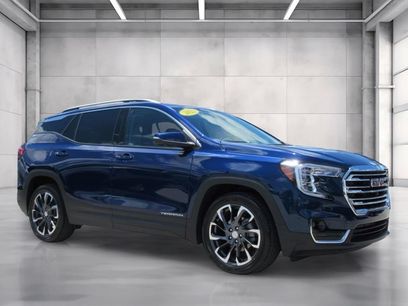 Used 2022 GMC Terrain SLT w/ Infotainment Package II