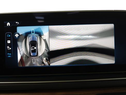 Used 2025 Mercedes-Benz GLE 450e 4MATIC w/ AMG Line Exterior image 21