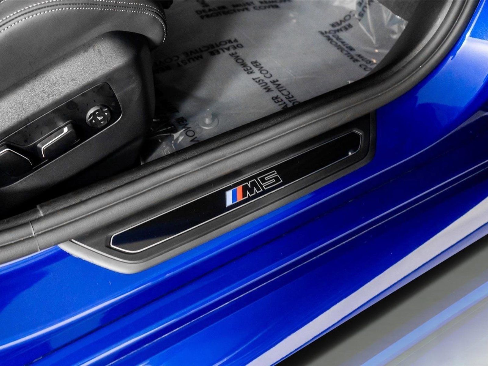Used 2025 BMW M5 AWD/4WD image 52