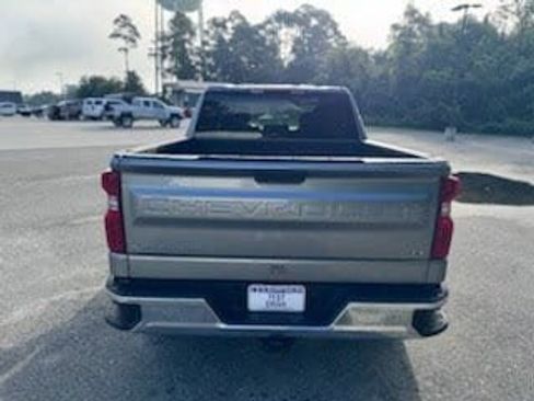 Used 2023 Chevrolet Silverado 1500 LT w/ Protection Package RWD image 7