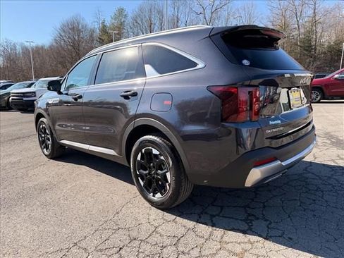 New 2026 Kia Sorento S image 5