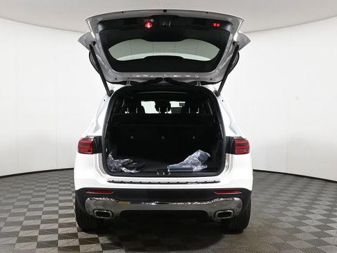 New 2026 Mercedes-Benz GLB 250 4MATIC image 37