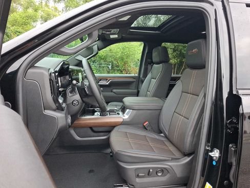 Used 2026 Chevrolet Silverado 1500 High Country w/ High Country Premium Package AWD/4WD image 14