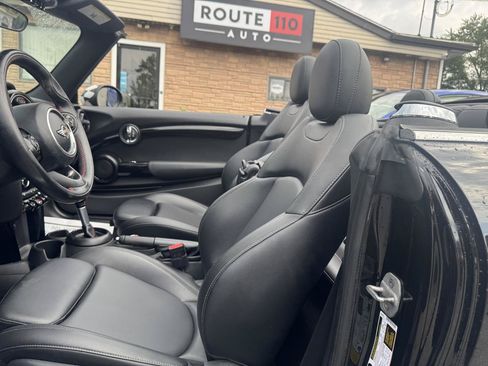 Used 2019 MINI Cooper S FWD image 9