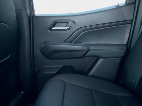 New 2026 GMC Canyon Elevation w/ Convenience Package image 14