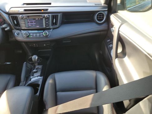 Used 2018 Toyota RAV4 SE w/ Power Extra Value Package image 14