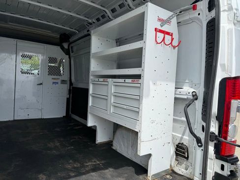 Used 2024 RAM ProMaster 2500 w/ Safety Group FWD image 14