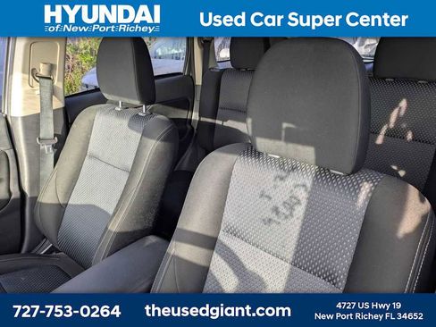 Used 2018 Mitsubishi Outlander ES FWD image 3