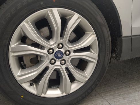 Used 2021 Ford Edge Titanium AWD/4WD image 31