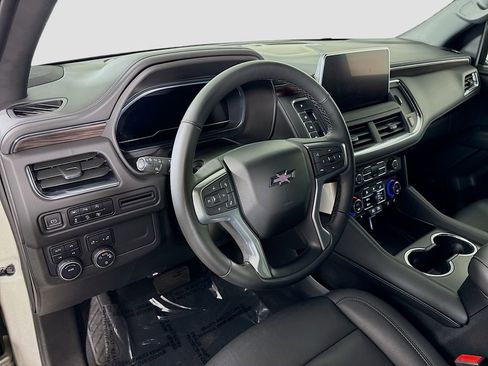 Certified 2023 Chevrolet Tahoe Z71 w/ Luxury Package image 10