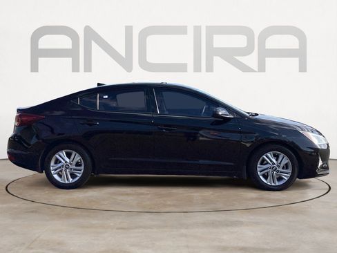 Used 2019 Hyundai Elantra SEL image 15