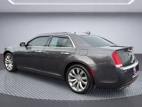 Used 2015 Chrysler 300 C Platinum w/ Light Group RWD image 4