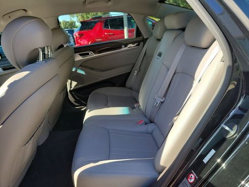 Used 2017 Genesis G80 3.8 RWD image 14